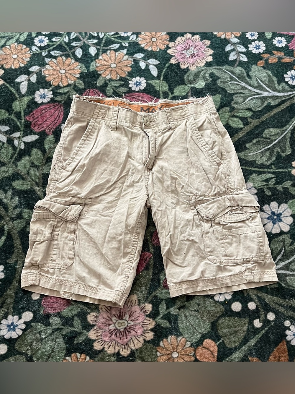 🍉 Y2K Cream Cargo Shorts 🍉